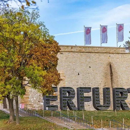 -apartment Am Luisenpark-perfekte Lage Im Gruenen Fuer Ihren Aufenthalt Apartament Erfurt