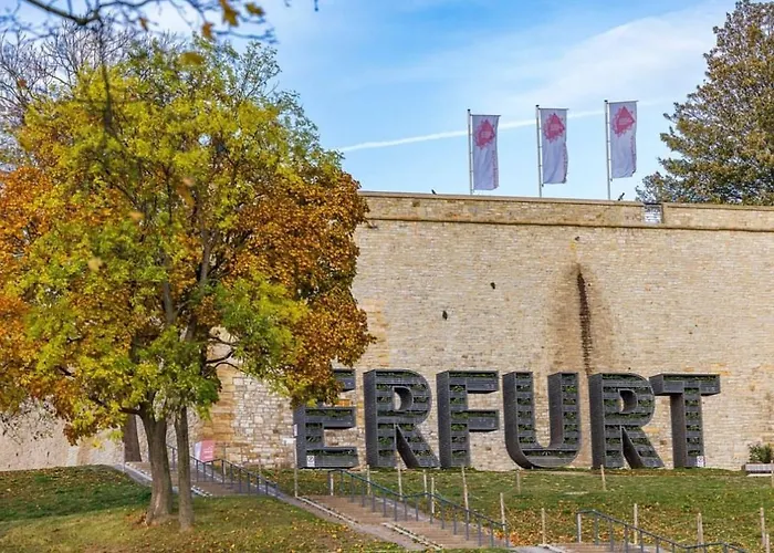 -apartment Am Luisenpark-perfekte Lage Im Gruenen Fuer Ihren Aufenthalt Apartament Erfurt