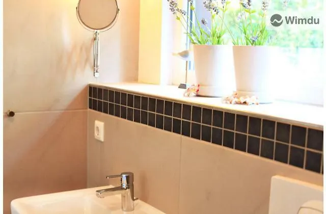 -apartment Am Luisenpark-perfekte Lage Im Gruenen Fuer Ihren Aufenthalt Apartament Erfurt